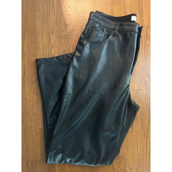 Abercrombie The 90’s Straight Ultra High Rise Faux Leather Jeans Sz 14/32 - Picture 11 of 11